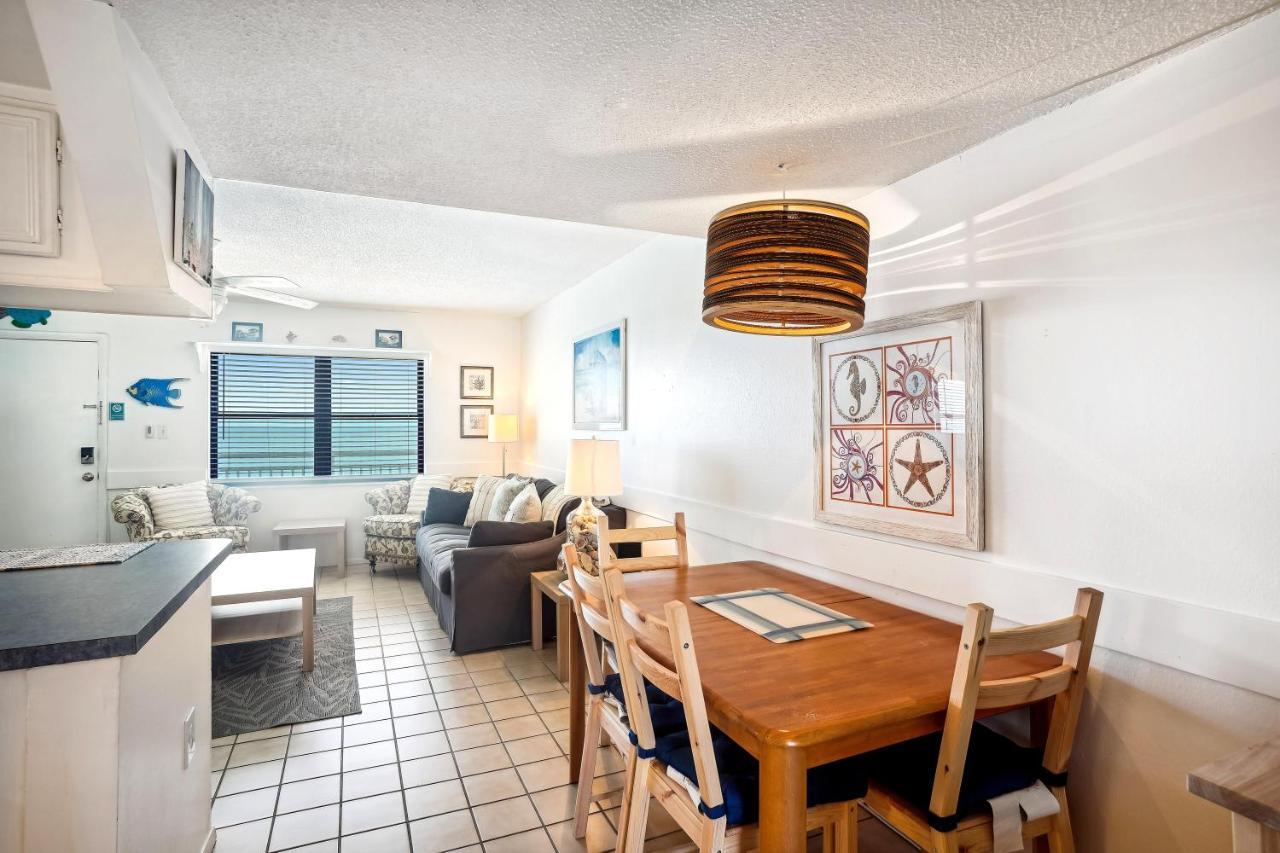 Sunset Chateau 409 St. Pete Beach Εξωτερικό φωτογραφία