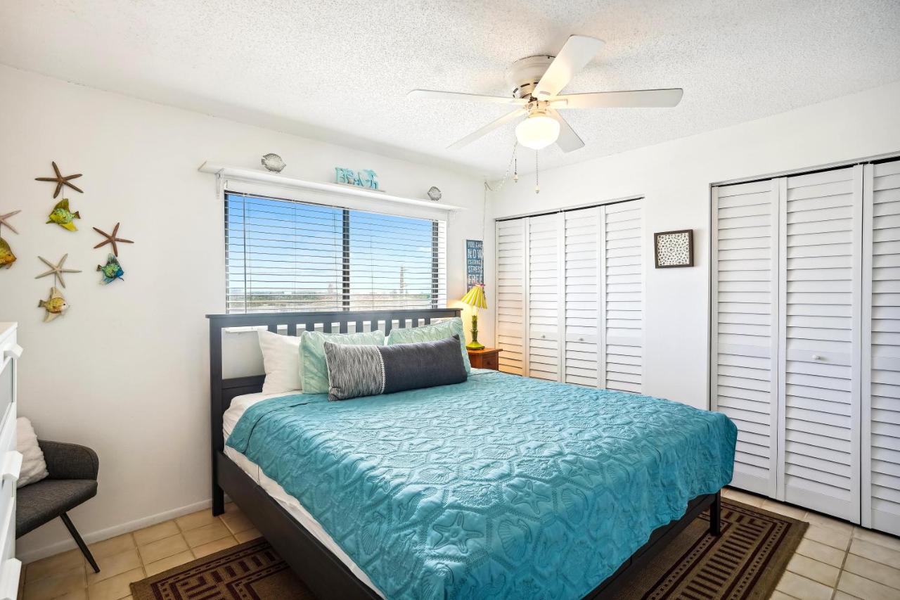 Sunset Chateau 409 St. Pete Beach Εξωτερικό φωτογραφία